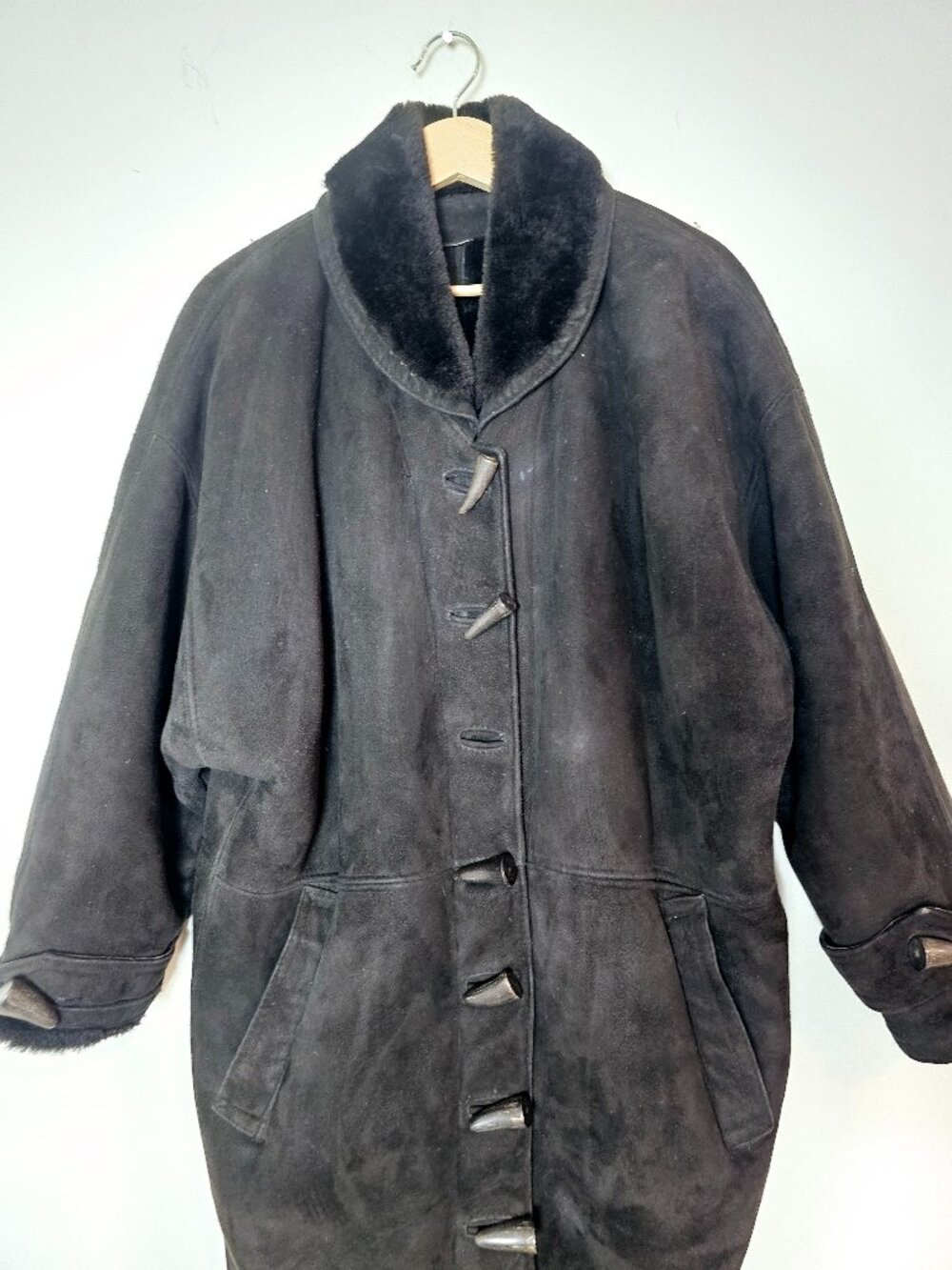 Vintage 80s USA Shearling Sheepskin Slouchy Duffle Coat Horn Toggle Button S